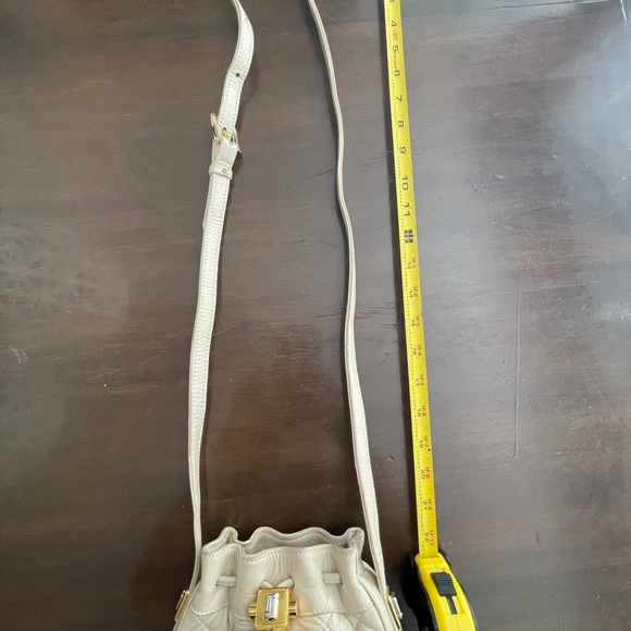 JUDITH LEIBER AUTHENTIC VINTAGE LEATHER CROSSBODY BAG - Picture 10 of 16